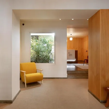 C211 Apartment