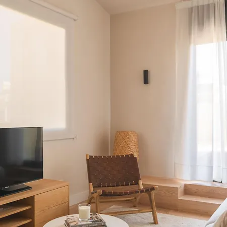Apartment C211 *