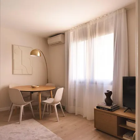 Apartment C211
