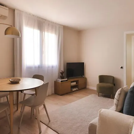 C211 Apartment