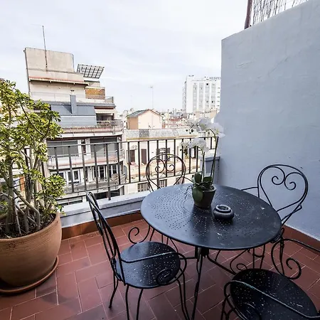 Apartment C211