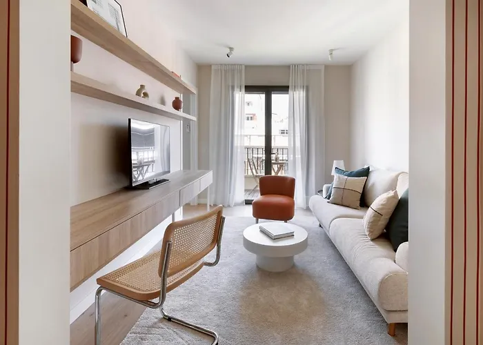 C211 - Simaba Group Apartment