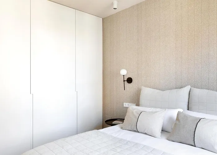 C211 - Simaba Group Apartment